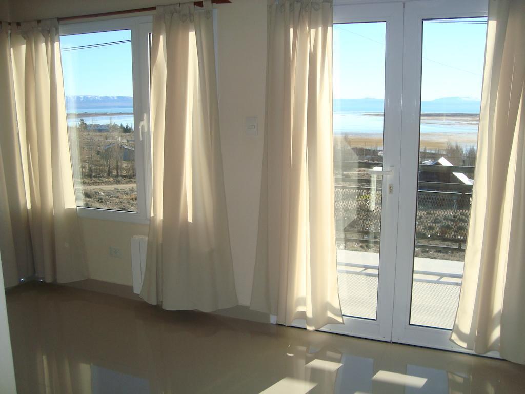 Altos Del Lago Departamentos El Calafate Exterior photo